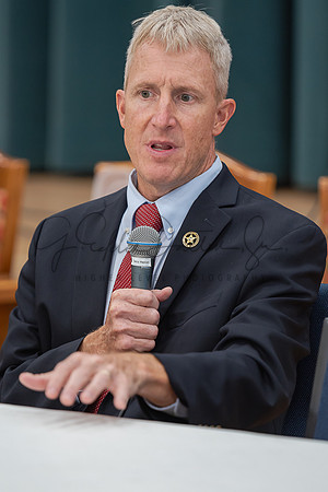 D75_4243