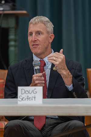 D75_4235