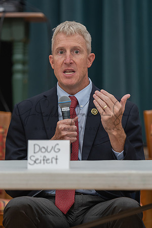 D75_4237